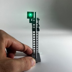 FS one-sail traffic light signal with red and green micro LEDs made in different scales